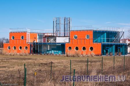 Jelgavā uzņems Džekija Čana filmas epizodes
