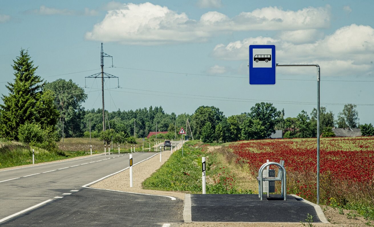 Reģionālajiem autobusiem rosina pēc pieprasījuma apstāties arī pieturās, kas nav maršrutā