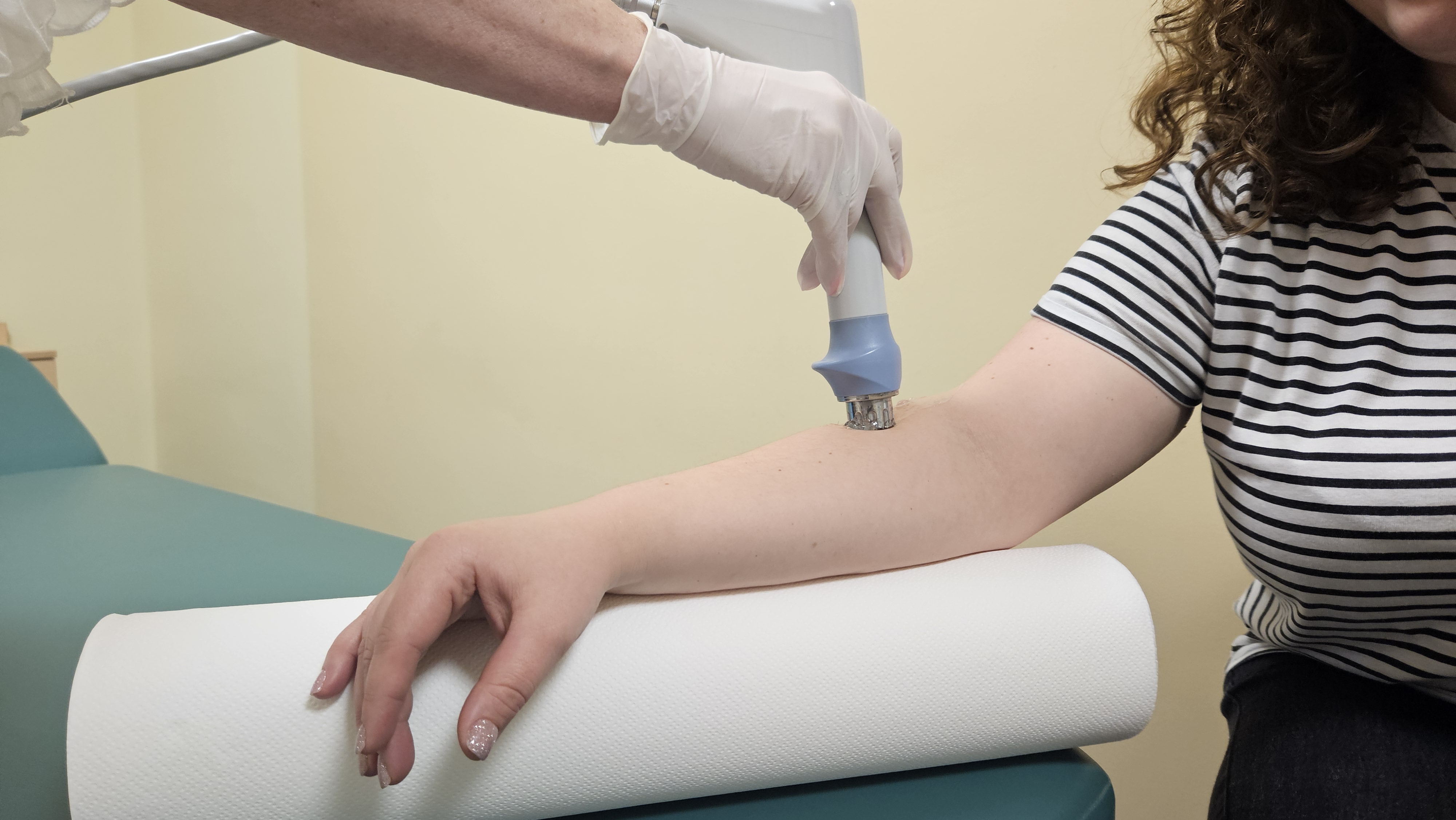 Triecienviļņu terapija – efektīvs risinājums sāpju mazināšanai!