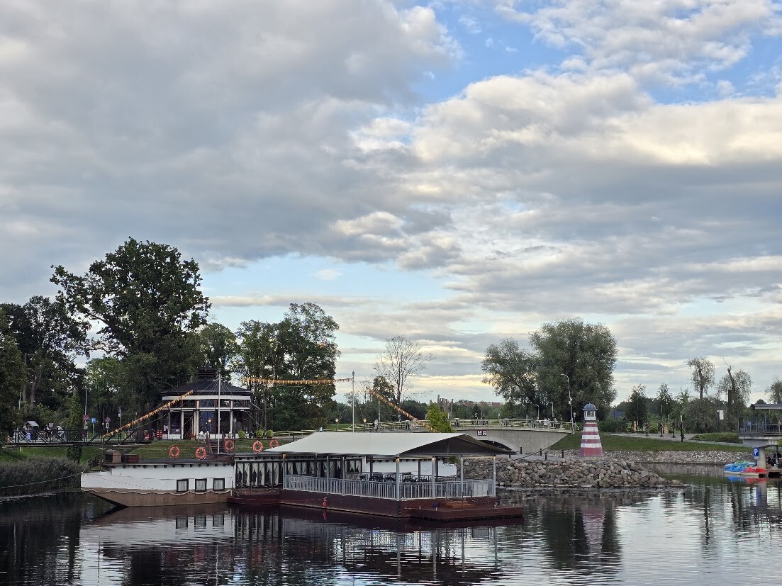 Svētdiena iesils līdz +24°un būs saulaina