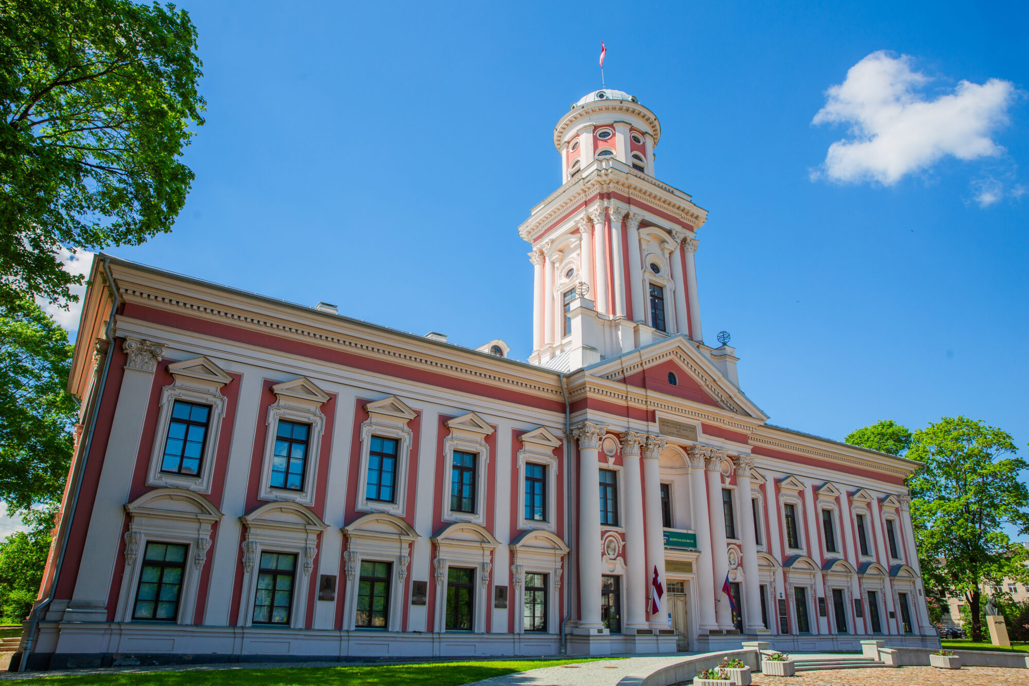 Liepājas lietišķās mākslas studijas 